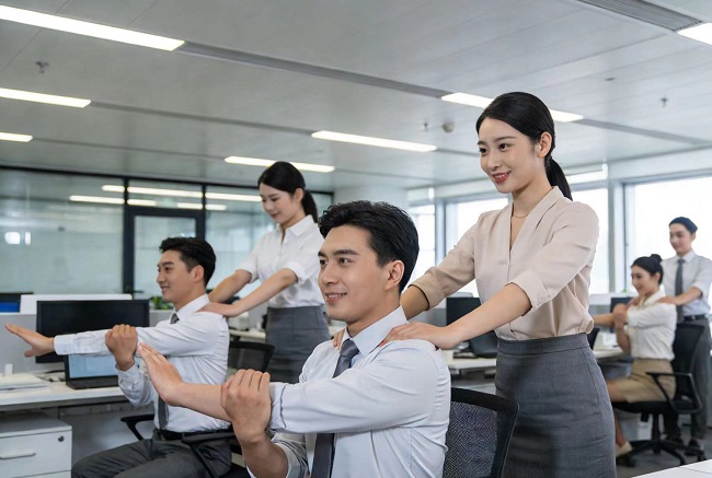 冬至“一阳生”别乱吃补品！泰和“按跷+导引”两招，帮你把阳气“锁”在体内