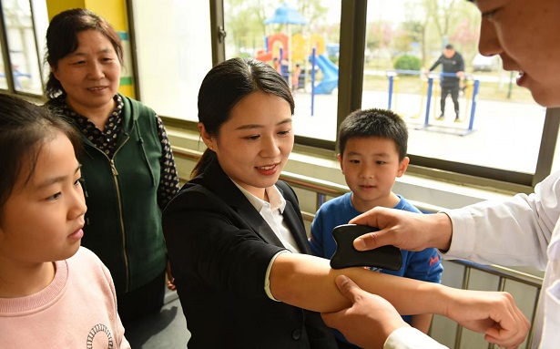 惊蛰口舌生疮——泰和砭术刮痧调理